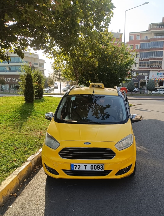 Batman Hilal taksi